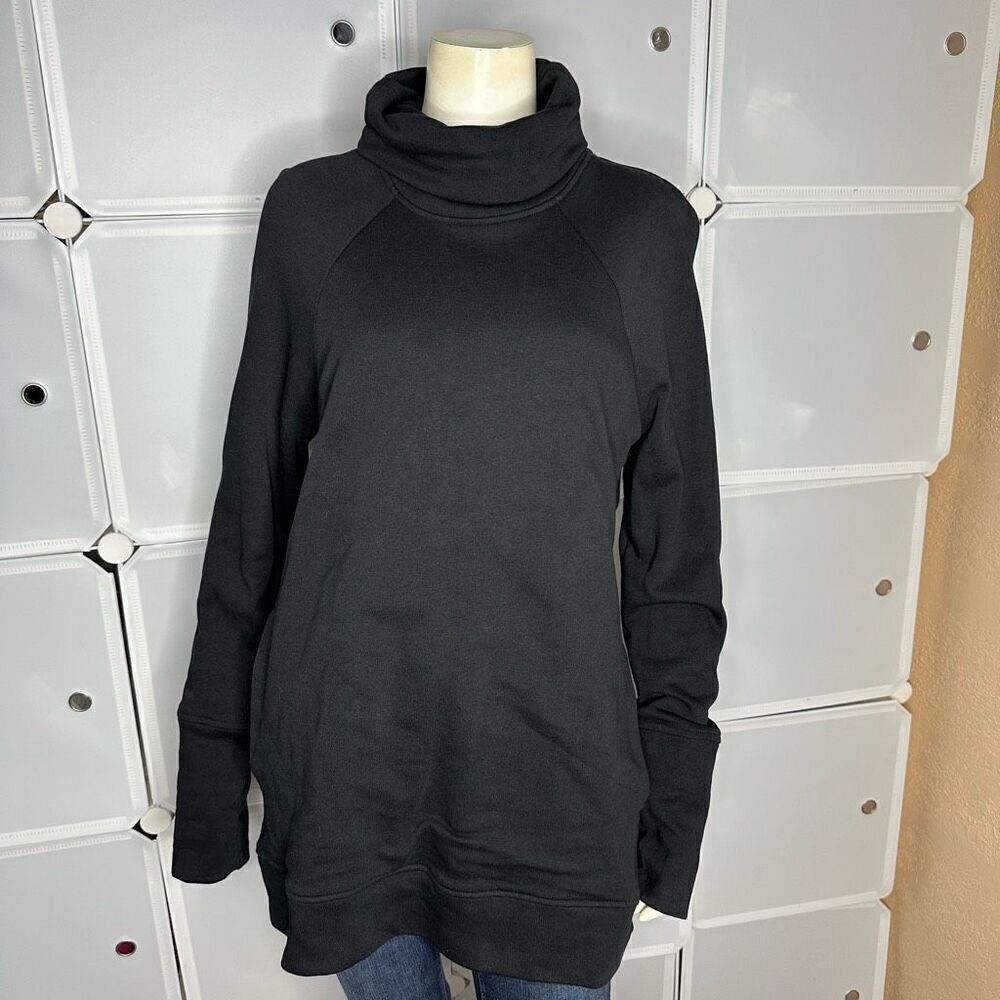 Zaggora Turtleneck Hip Length Sweater Size 10